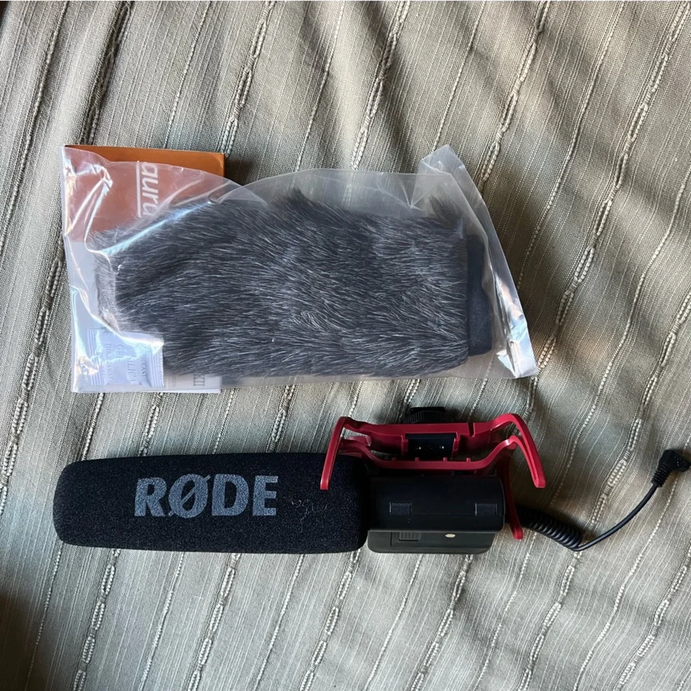 Brand New Rode VideoMic Camera-Mount Shotgun Microphone w/Rycote Lyre ShockMount